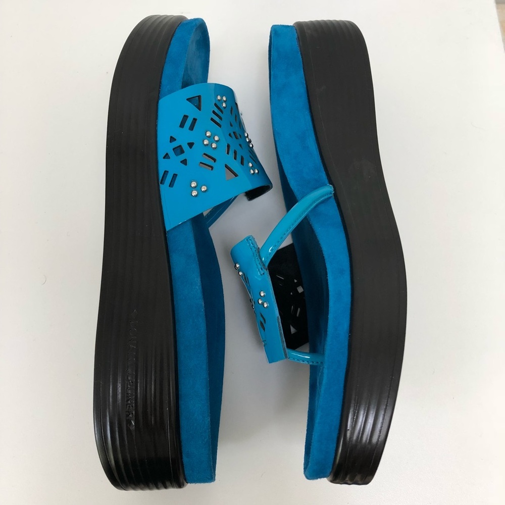 Donald Pliner Fifi Blue 9